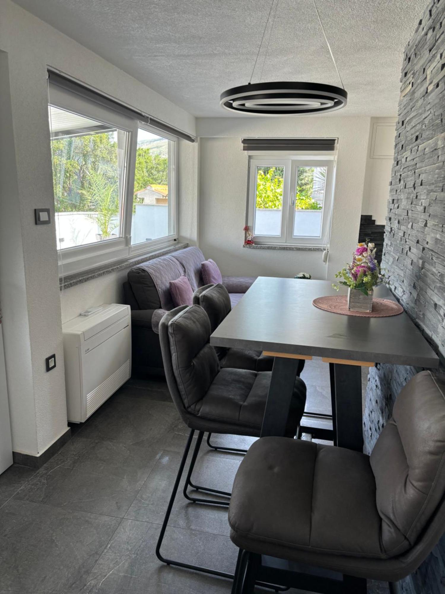 Studio Apartman "Valentina" Сень Экстерьер фото