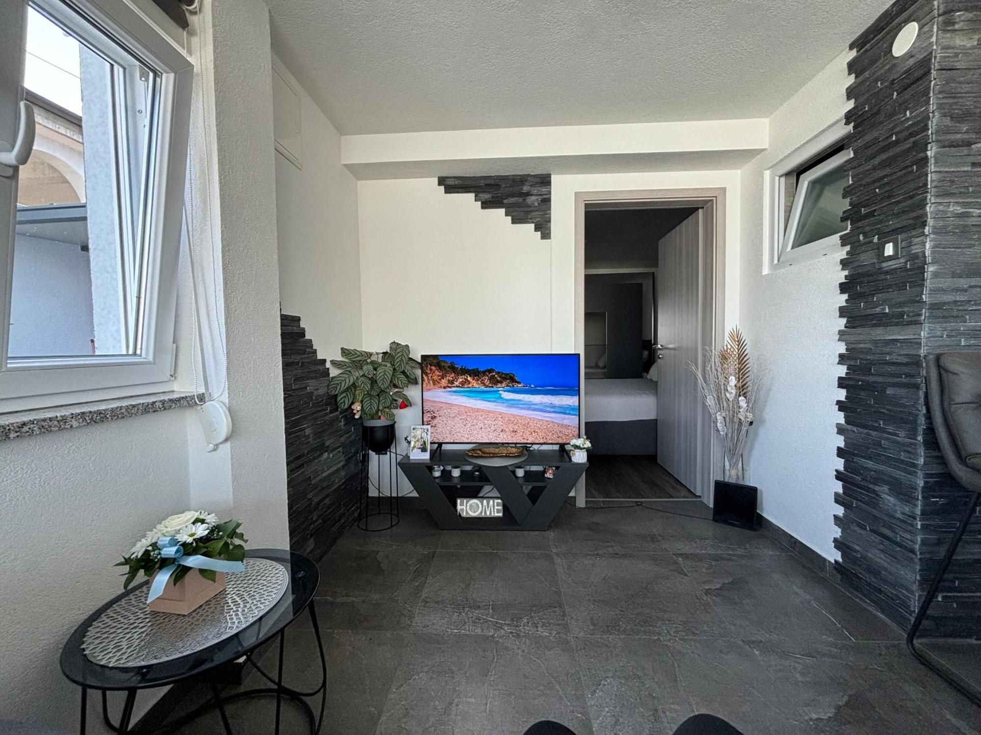 Studio Apartman "Valentina" Сень Номер фото